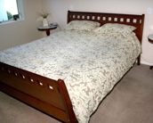 3-Bedroom Apartment with 2 queen-size bed and 2 twin beds at Pacific Palms Resort